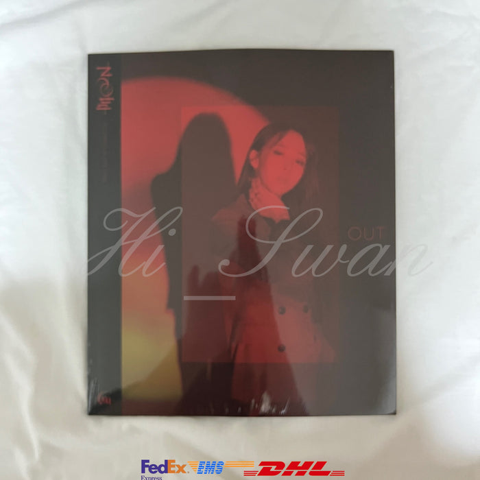 [MAMAMOO] MOON BYUL ONTACT PHOTOBOOK "OUT" OFFICIAL MD