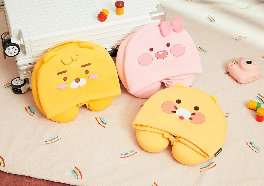 [KAKAO FRIENDS] Hood neck pillow Little Apeach Choonsik Little Ryan OFFICIAL MD