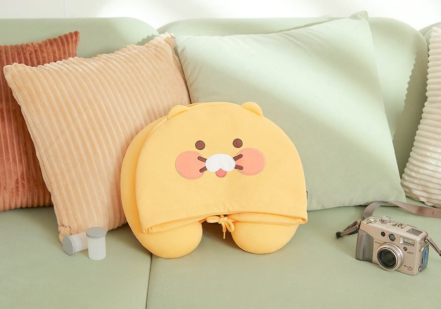 [KAKAO FRIENDS] Hood neck pillow Little Apeach Choonsik Little Ryan OFFICIAL MD