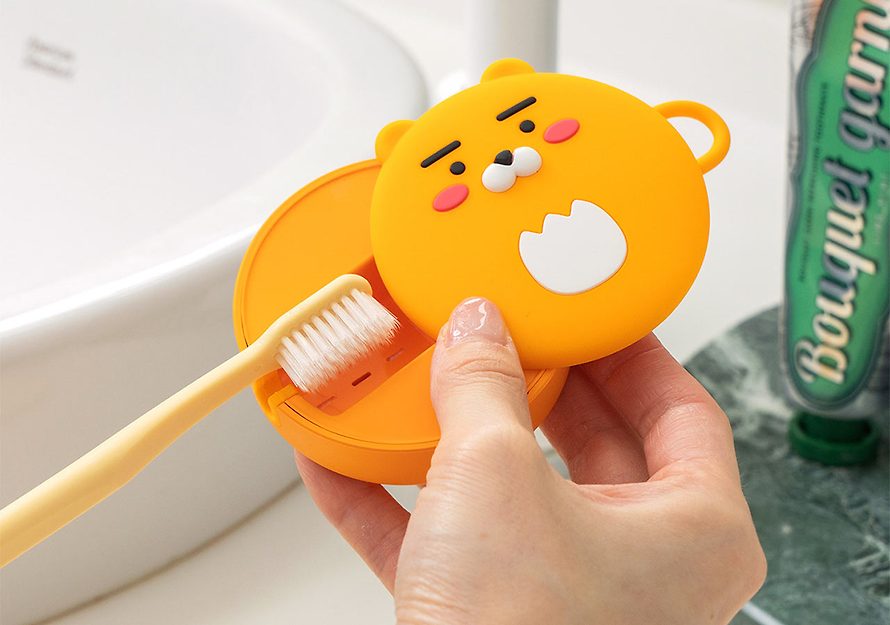 [KAKAO FRIENDS] Egg capsule UV toothbrush sterilizer OFFICIAL MD