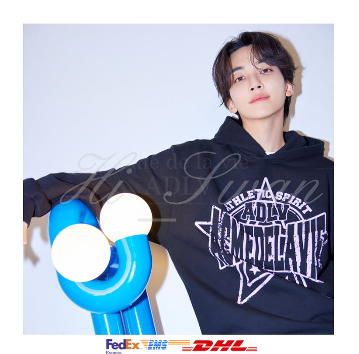 [SEVENTEEN] JEONGHAN PREPPY LOGO CRACK PRINTING HOODIE OFFICIAL MD