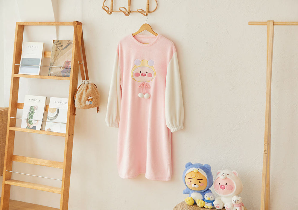 [KAKAO FRIENDS] - Snow Village Penguin Jumpsuit Ryan & Winter Onepiece Apeach MD