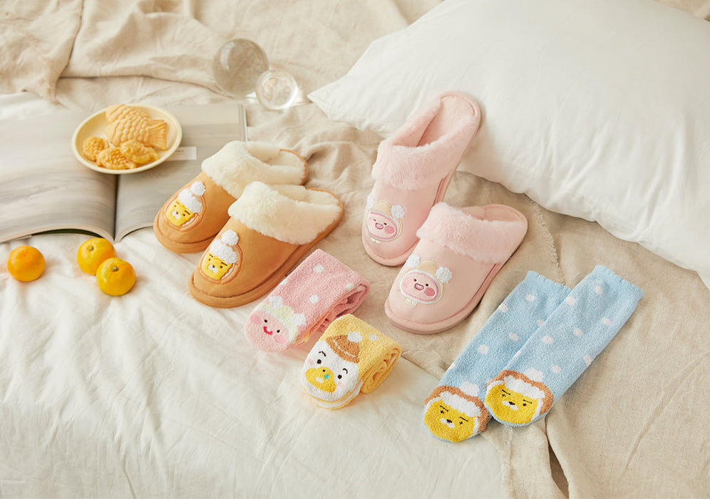 [KAKAO FRIENDS] - Snow Village Fur Slipper Ryan & APEACH OFFICIAL MD