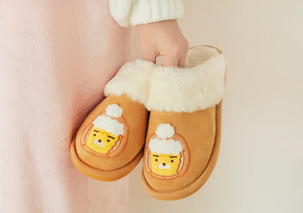 [KAKAO FRIENDS] - Snow Village Fur Slipper Ryan & APEACH OFFICIAL MD